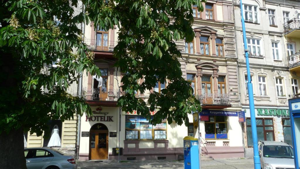 Hotelik Parkowy Legnica Ngoại thất bức ảnh