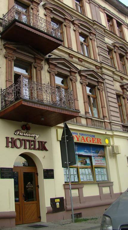 Hotelik Parkowy Legnica Ngoại thất bức ảnh